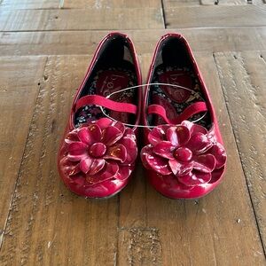 Born BOC red flower Mary Jane shoes